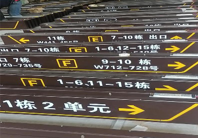 定南广告标识中，常见的几种安装方式。